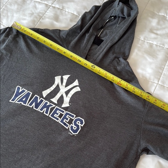 New York Yankees gray Hoodie Shirt long sleeve mlb xxl - Picture 6 of 9